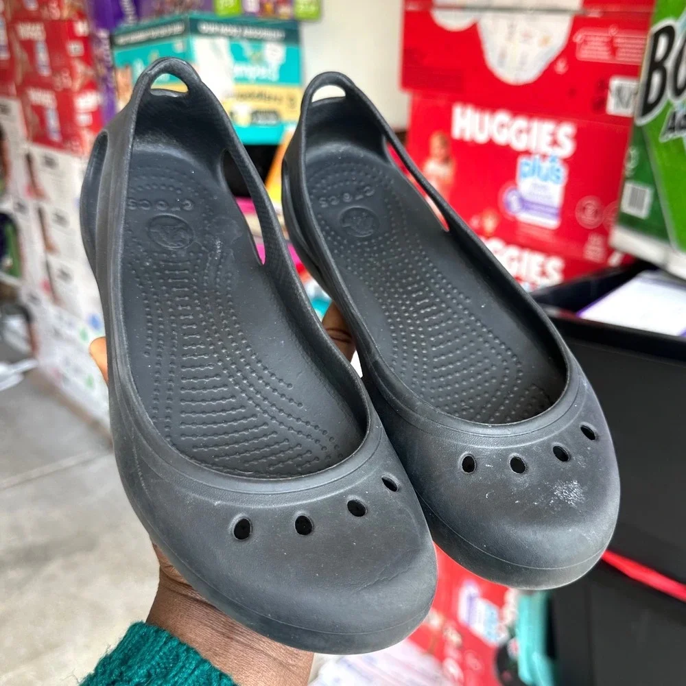 CROCS preowned fairly
